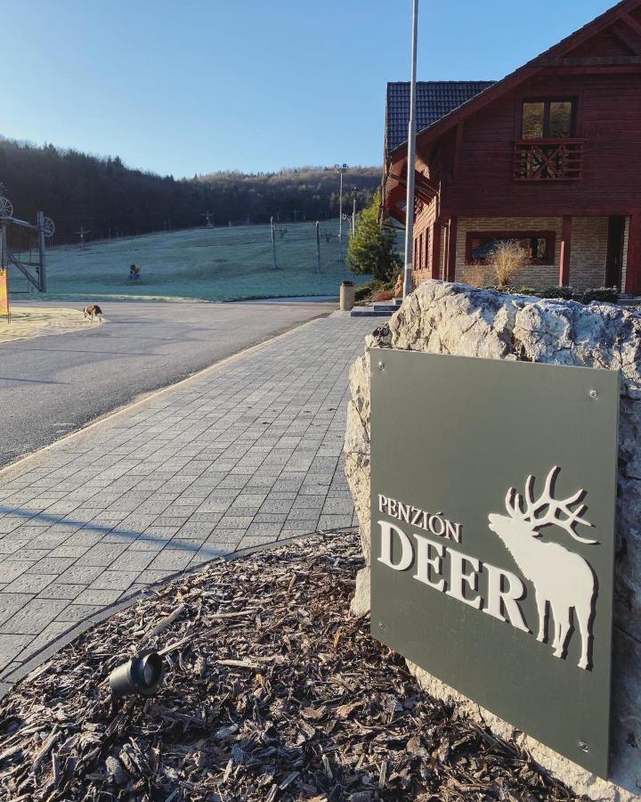 Penzion Deer Valča Dış mekan fotoğraf
